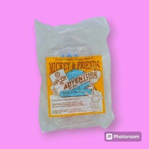 Vintage 1994 McDonald's Goofy In Norway Mickey and Friends Happy Meal Toy